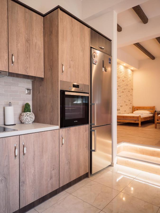Kellys Cozy One Bedroom House Next To The Beach Ikonomianika Esterno foto